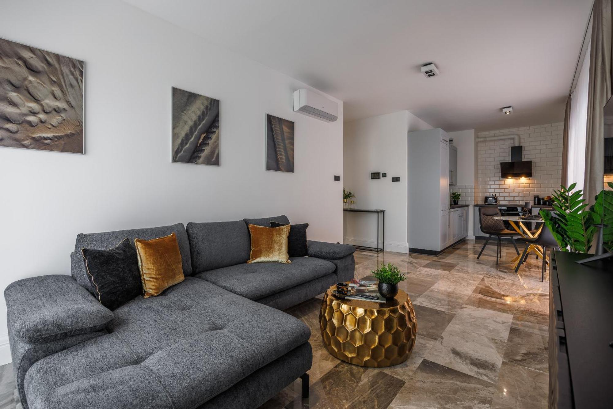 Emihouse Riverside Premium Apartments & Free Parking Rzeszow Exterior photo